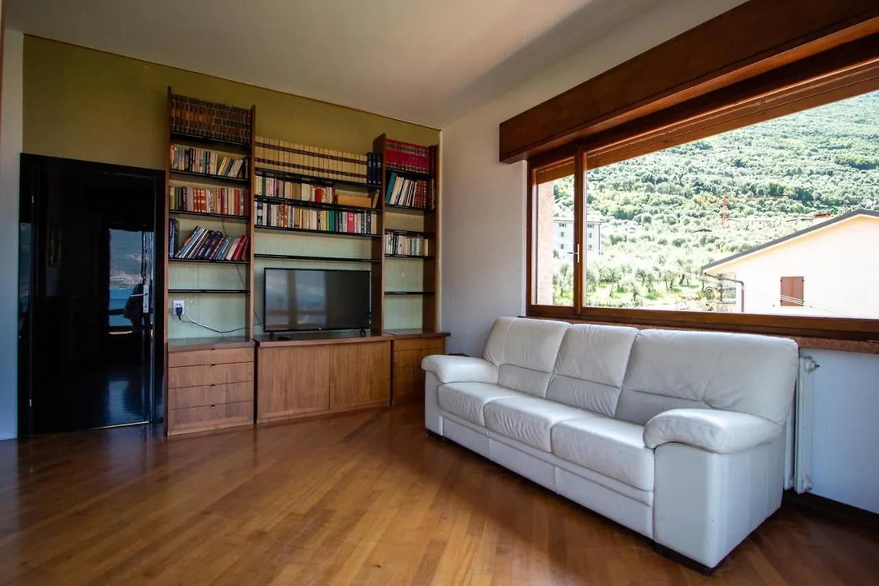 Villa Diana - Terrazza Sul Lago Assenza di Brenzone